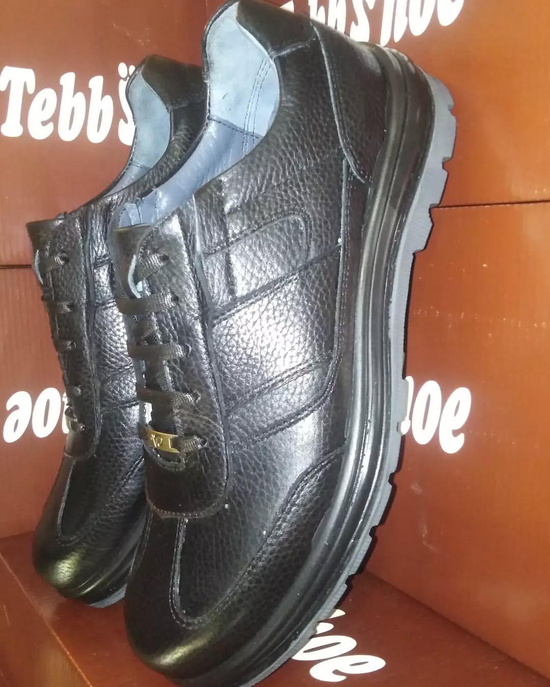 کفش تمام چرم مدل بوراک زیره مشکی طوسی